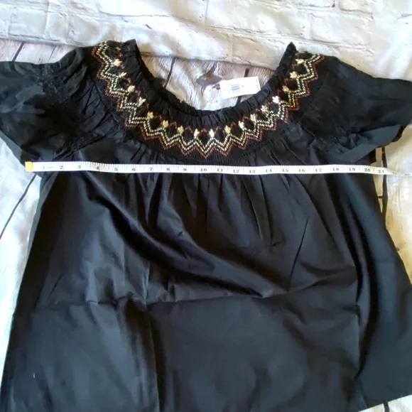 NWT Old Navy Off-the-Shoulder Flutter Sleeve Top - Picture 9 of 10